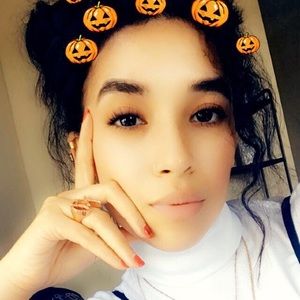 Meet your Posher, Alexa